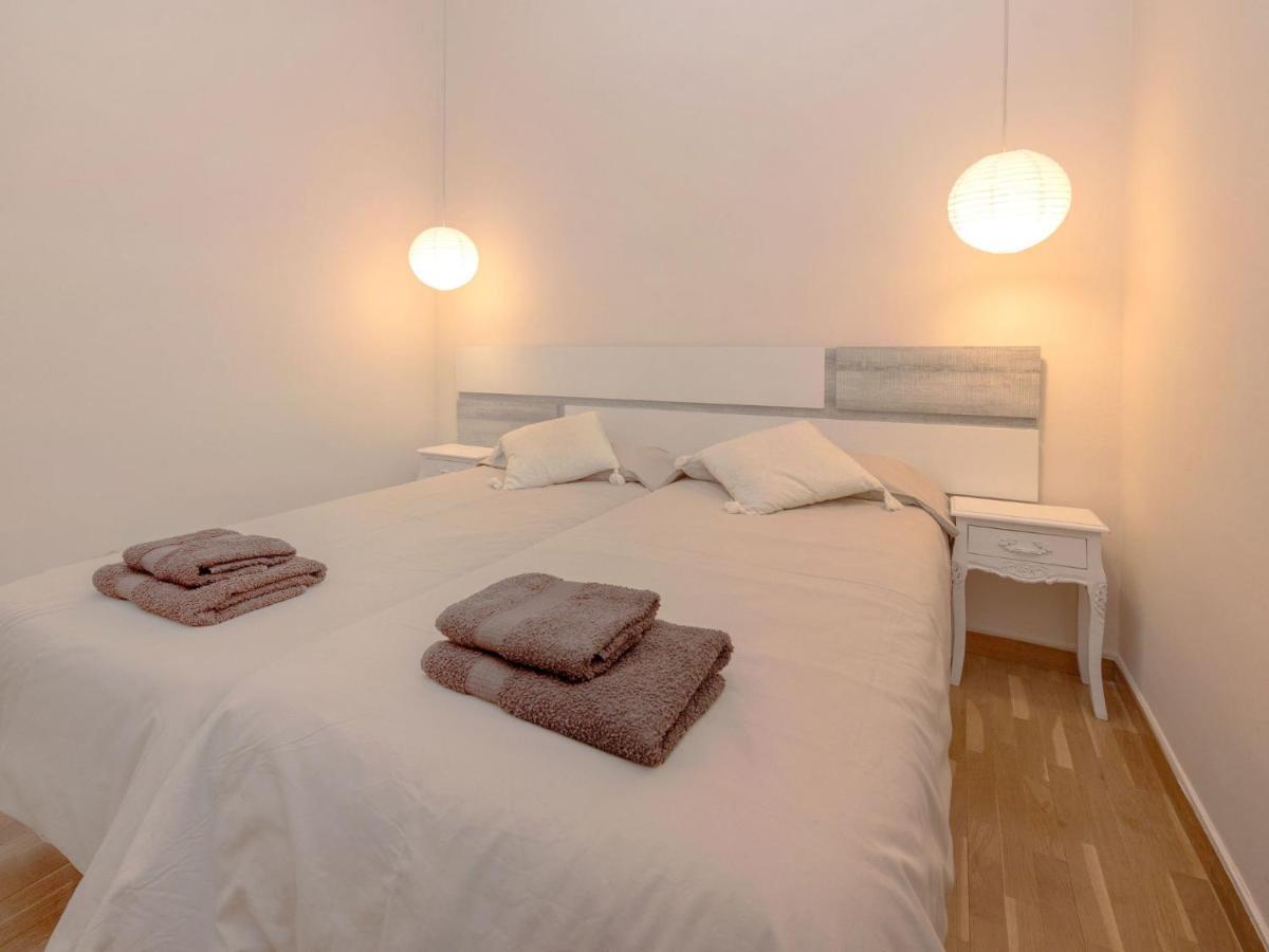 Apartment Eixample Esquerre Arago Rocafort By Interhome Barcelona Exterior foto